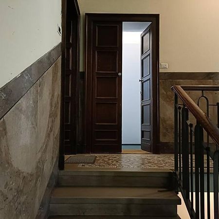Stylish Flat Near Station And City Center 科莫 外观 照片