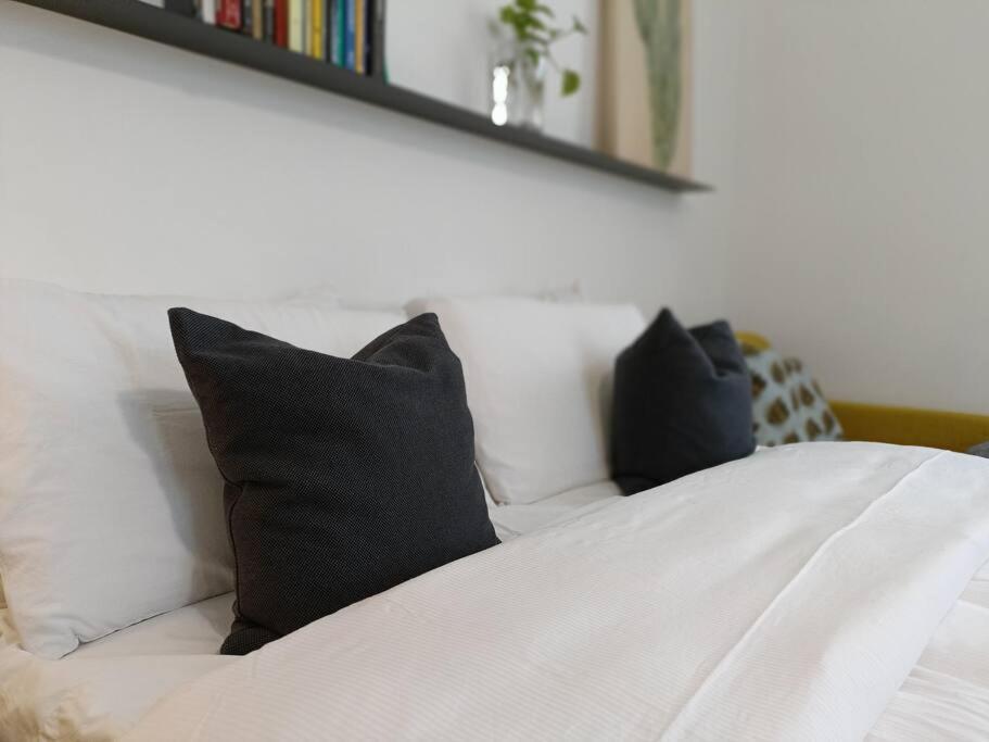 Stylish Flat Near Station And City Center 科莫 外观 照片